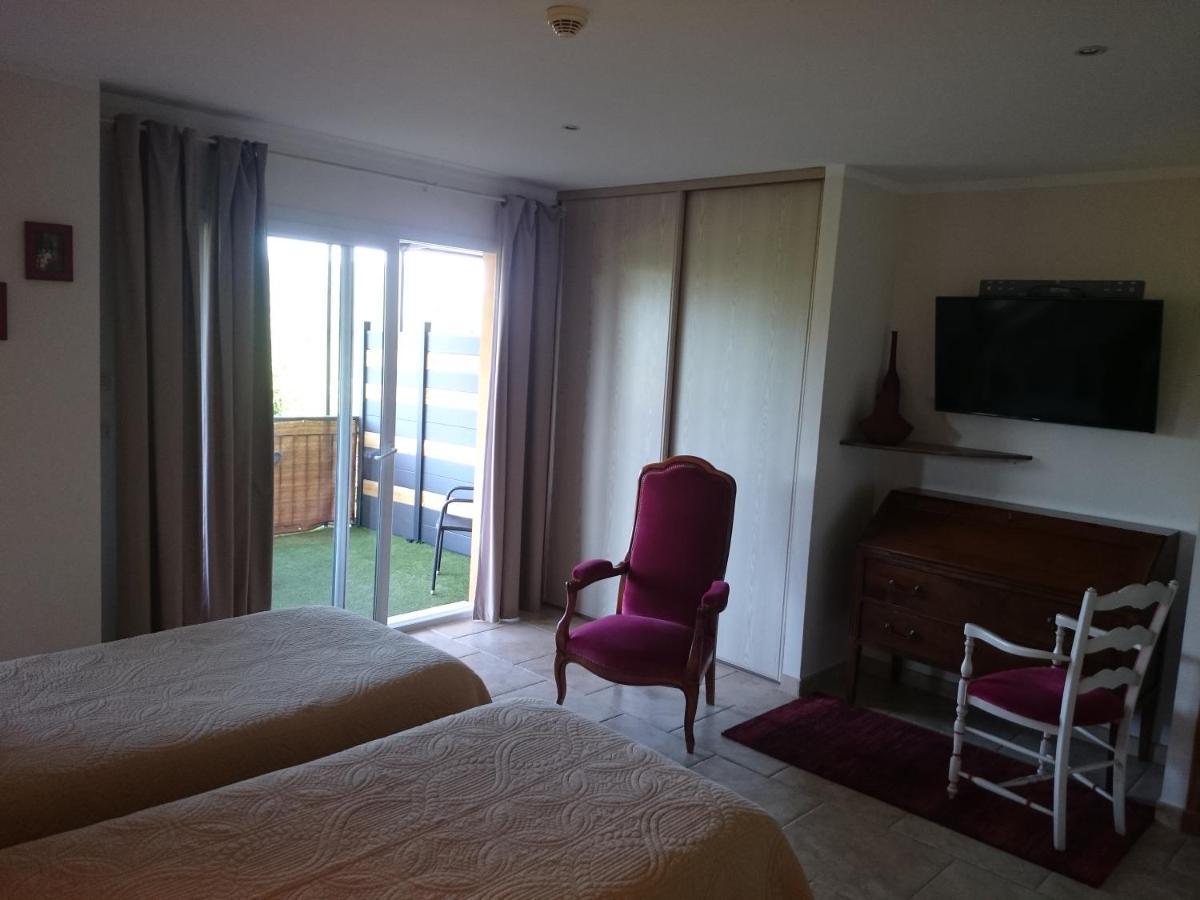 Au Relais Provencal Otel Bagnols-en-Forêt Dış mekan fotoğraf