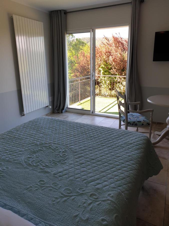 Au Relais Provencal Otel Bagnols-en-Forêt Dış mekan fotoğraf