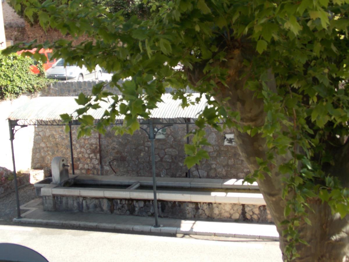 Au Relais Provencal Otel Bagnols-en-Forêt Dış mekan fotoğraf