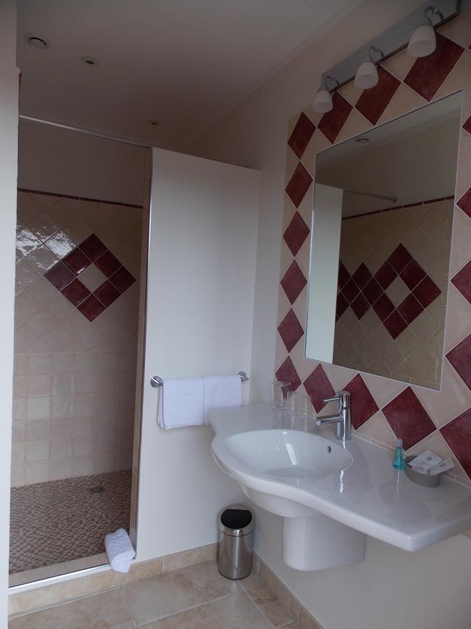 Au Relais Provencal Otel Bagnols-en-Forêt Dış mekan fotoğraf